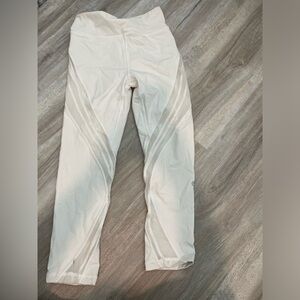 Lululemon cropped pants